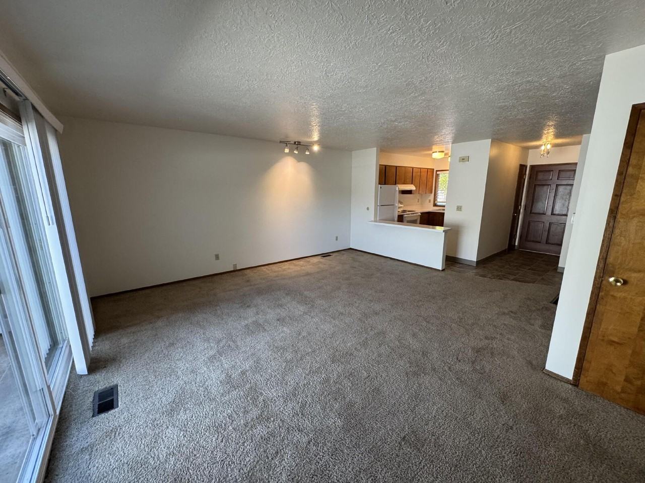 4411 Se Morrison St #4411 - Photo 3 of 12