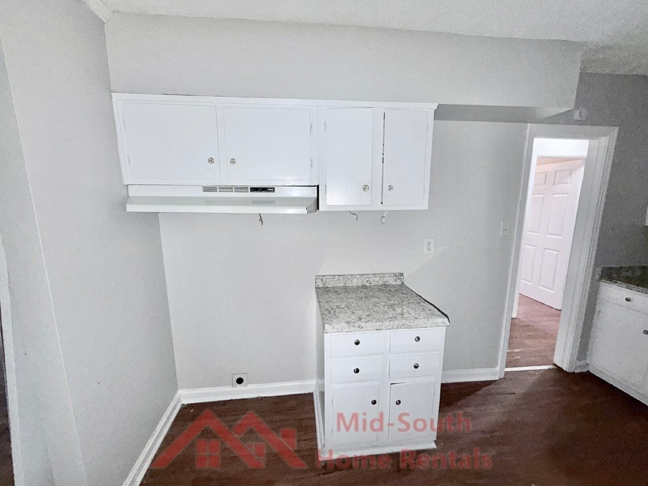 2050 Sharon Ln - Photo 6 of 17