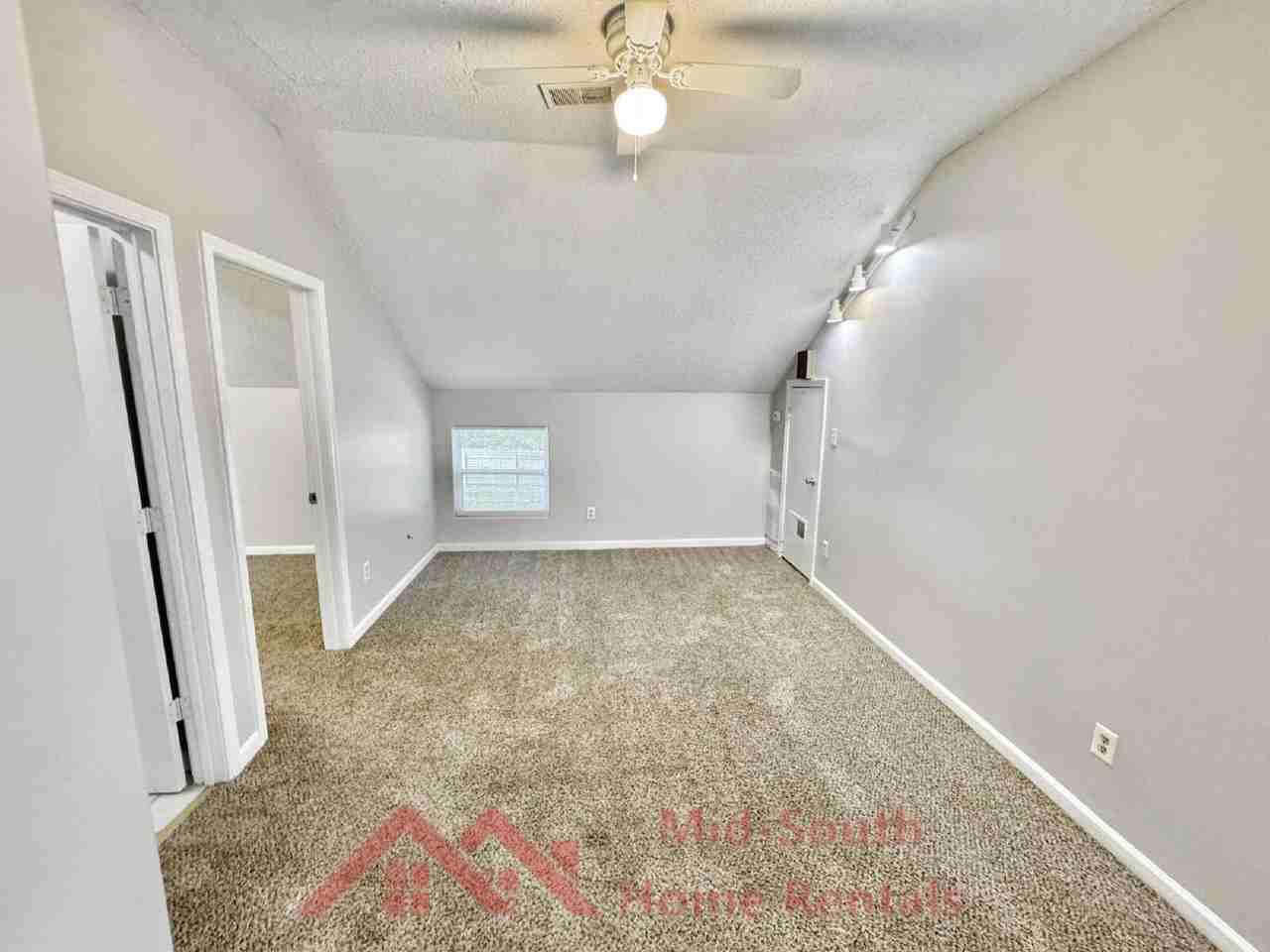 3569 Douglass Ave - Photo 6 of 19