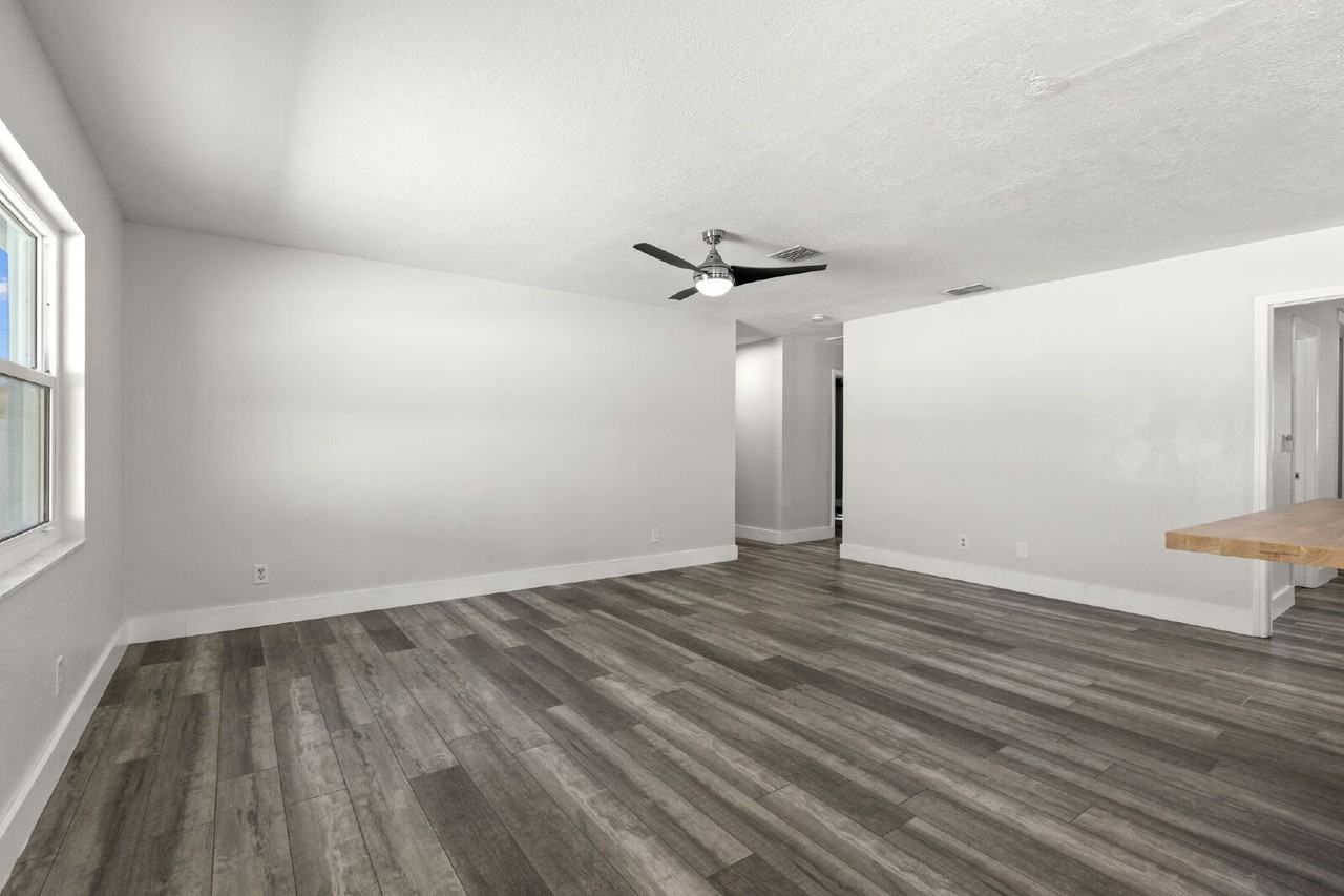 4510 68th Ave N - Photo 7 of 28