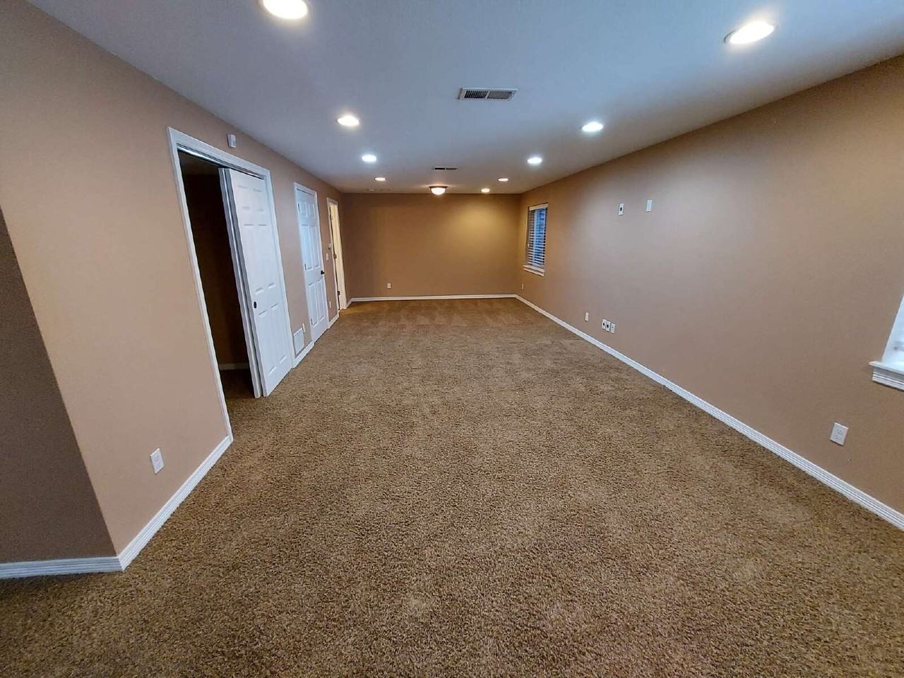 2080 S Josephine St - Photo 7 of 22