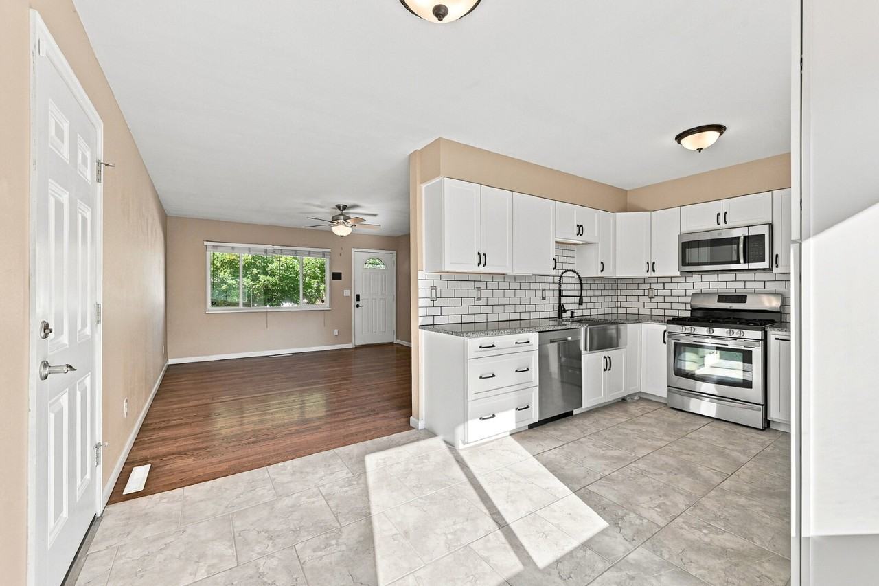 1407 Willshire Dr - Photo 6 of 41