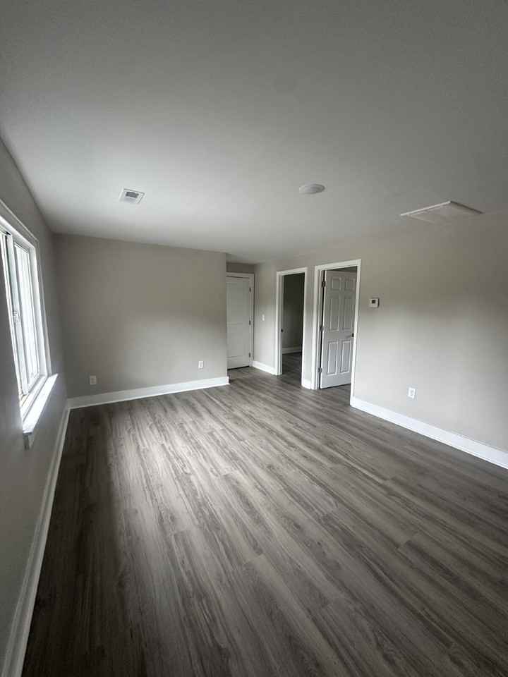 17 Spencer St #A - Photo 2 of 11