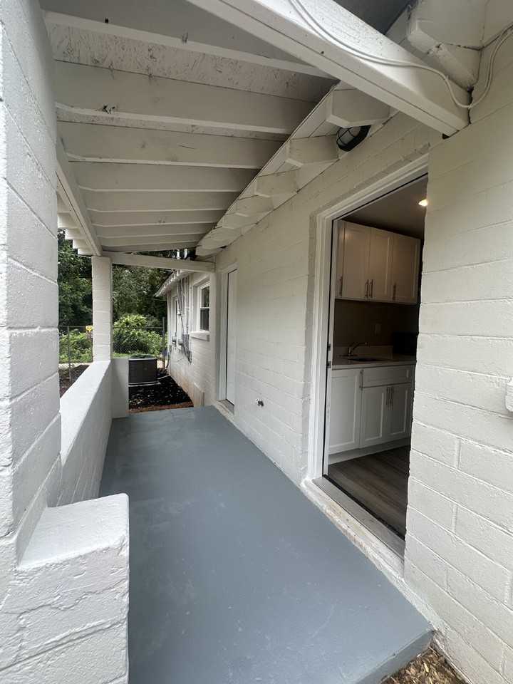 17 Spencer St #A - Photo 3 of 11