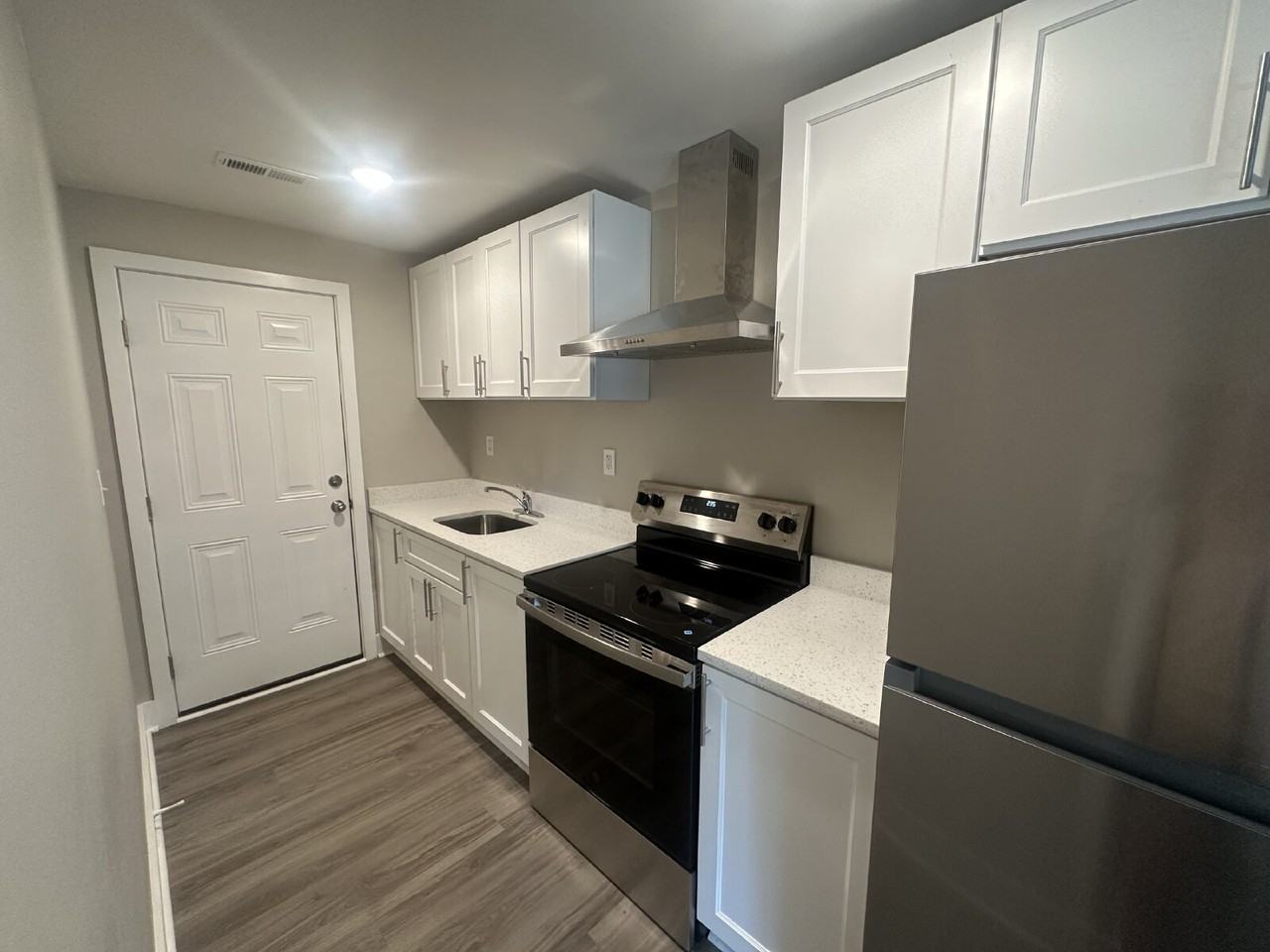 17 Spencer St #A - Photo 4 of 11