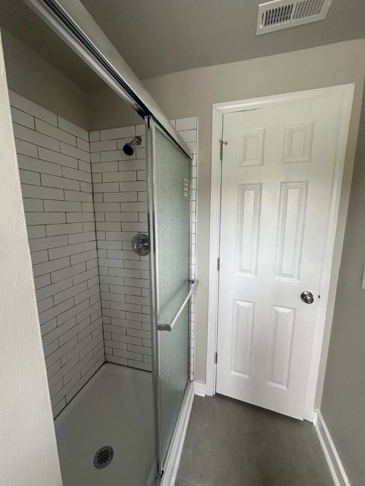 17 Spencer St #A - Photo 5 of 11