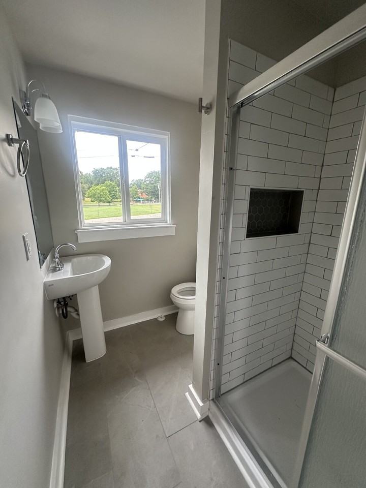 17 Spencer St #A - Photo 6 of 11