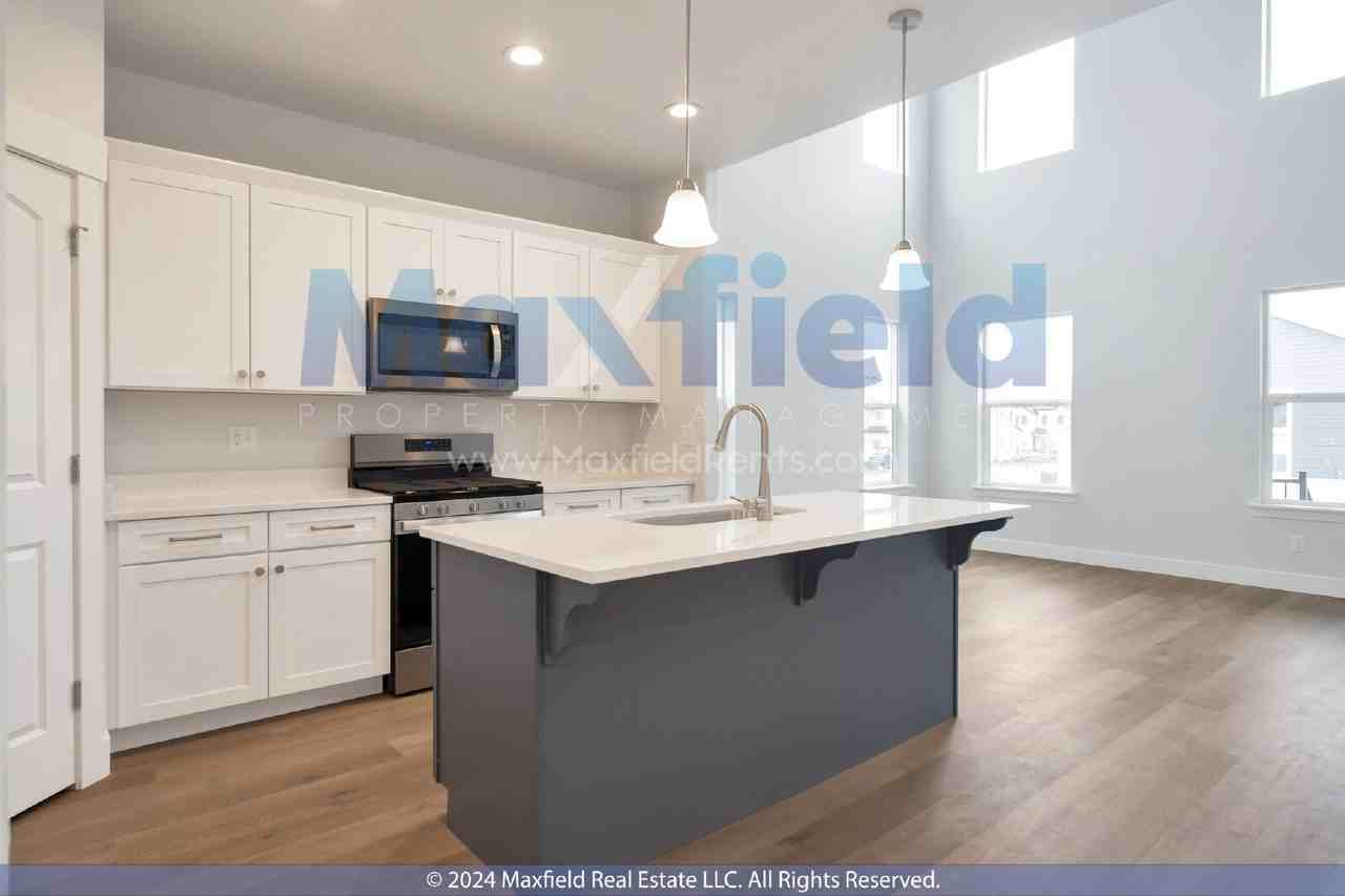 1307 N 3830 W - Photo 4 of 17