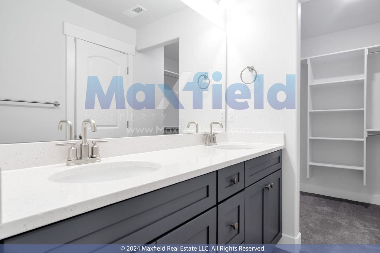 1307 N 3830 W - Photo 7 of 17