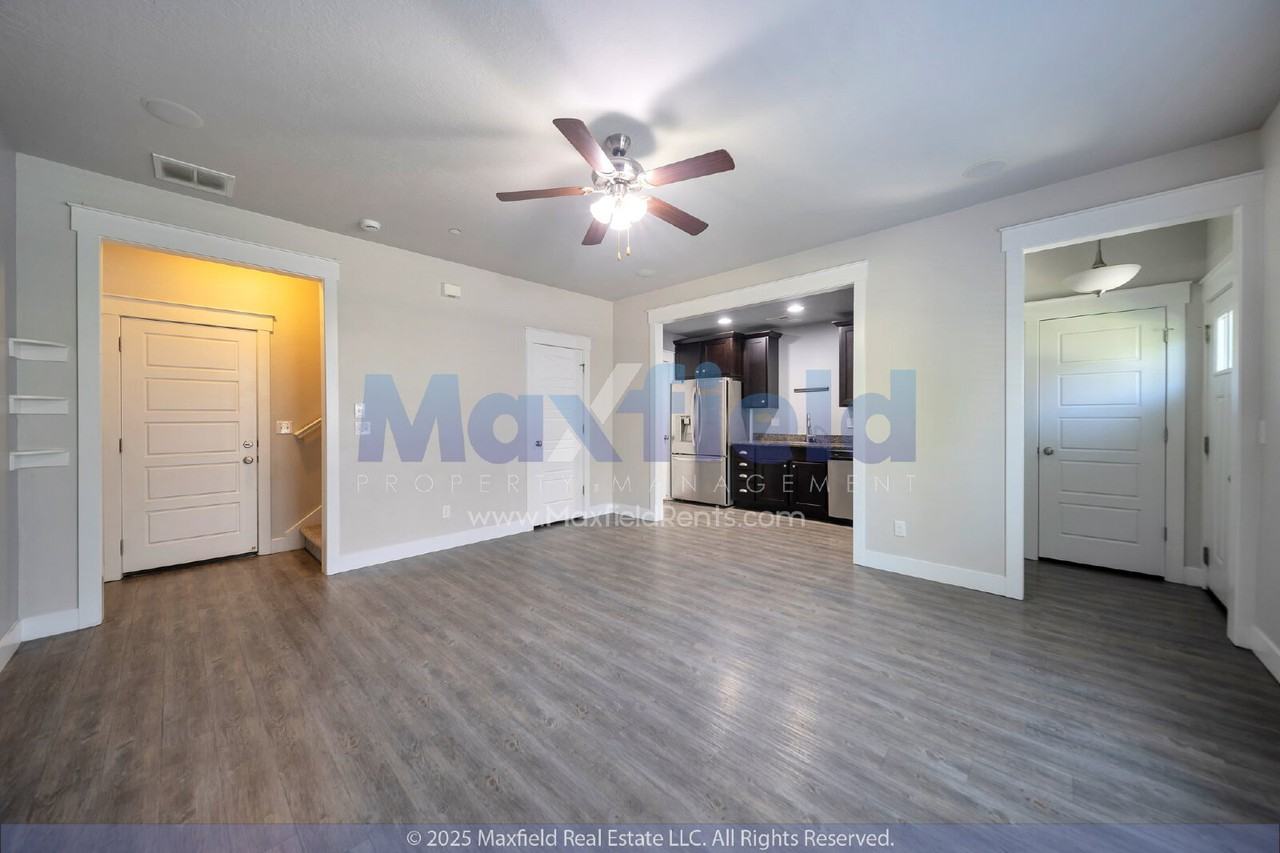 857 W Rontano Ct - Photo 3 of 16