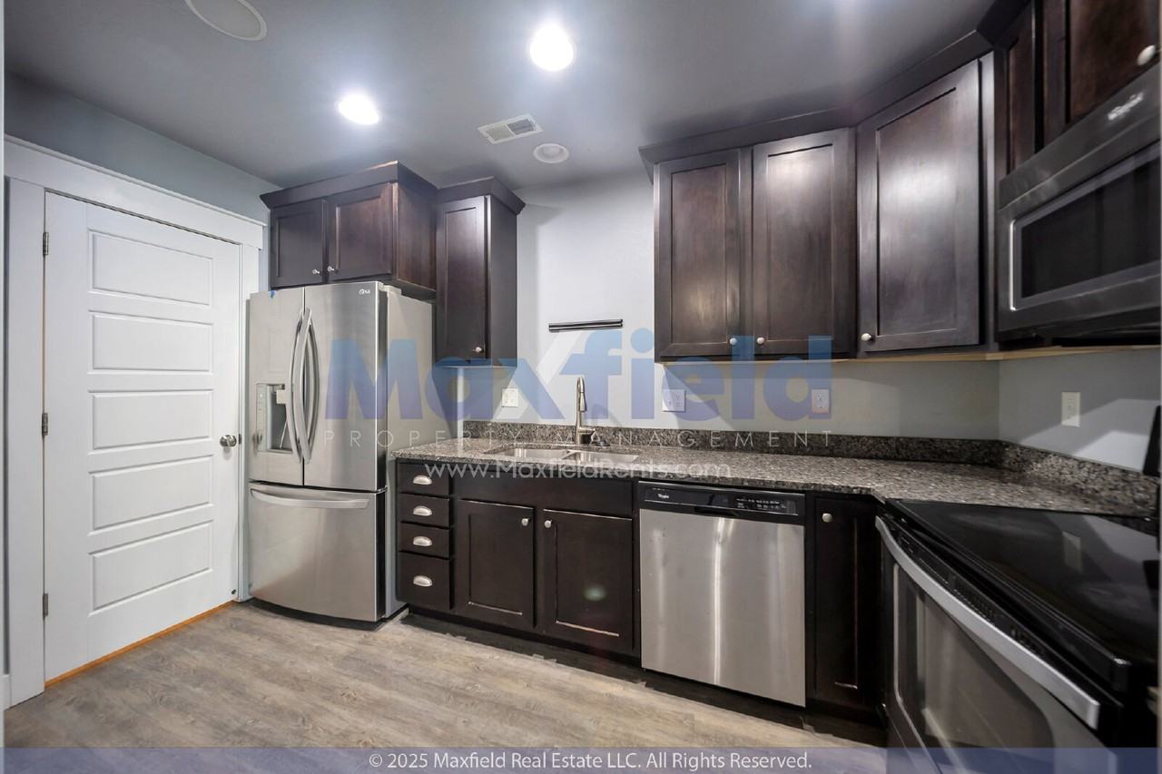 857 W Rontano Ct - Photo 5 of 16