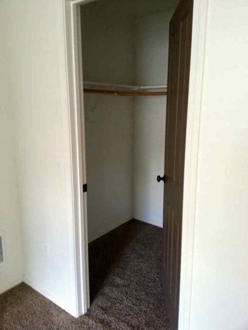 318 N Washington St - Photo 3 of 10