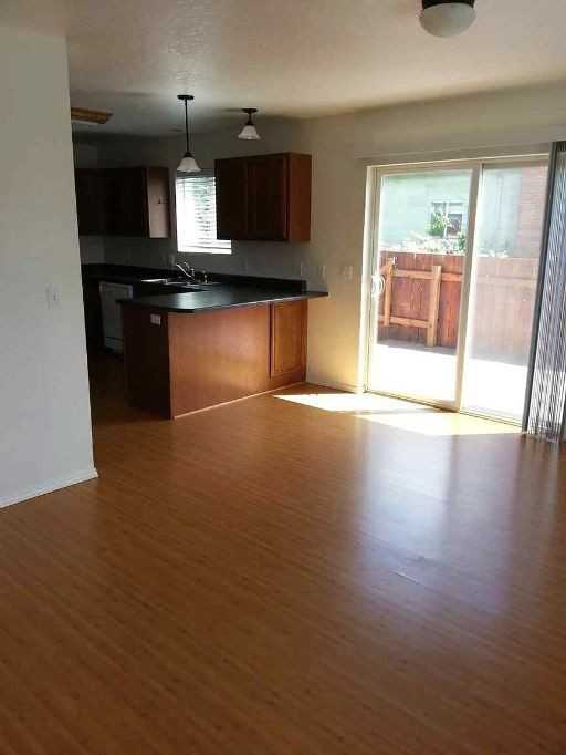 318 N Washington St - Photo 6 of 10