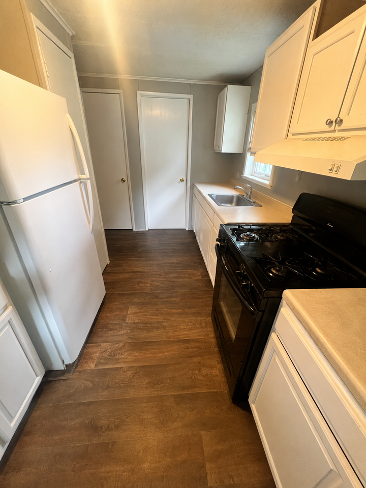 41 Hopkins St - Photo 2 of 9