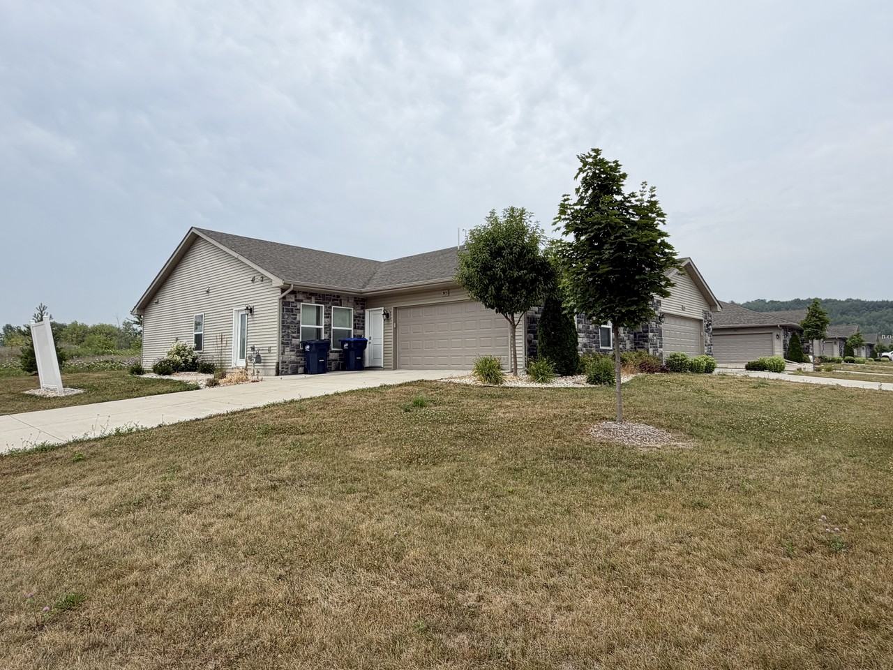 624 Mckay Way #2 - Photo 3 of 17