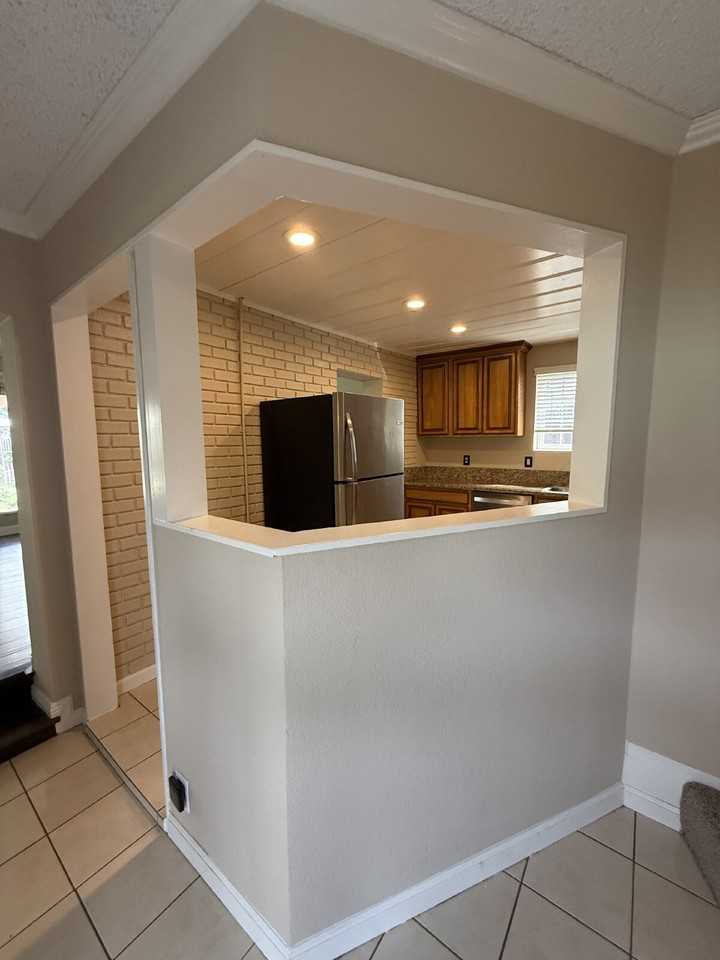 1575 172nd Ave - Photo 3 of 27