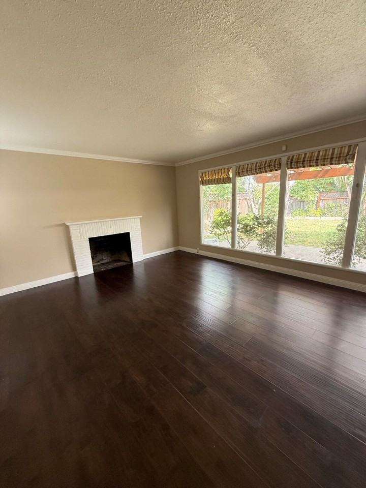 1575 172nd Ave - Photo 5 of 27