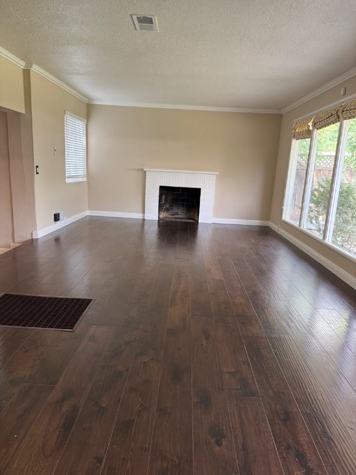 1575 172nd Ave - Photo 7 of 27