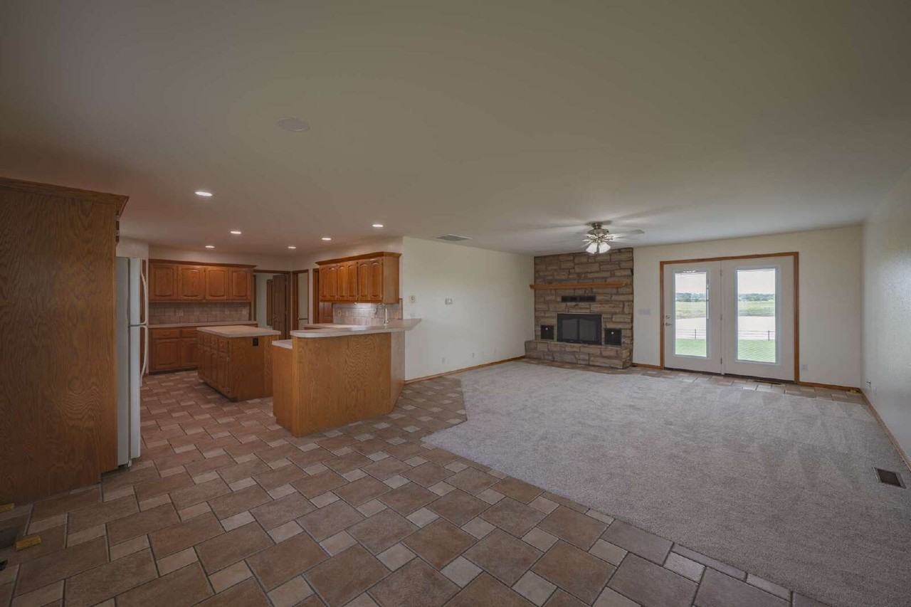 548 4000 Rd - Photo 6 of 36