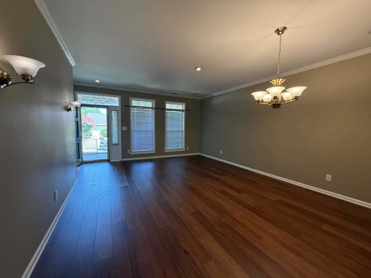 134 Canterbury Dr - Photo 5 of 28