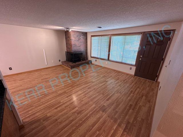 12173 Se 104th Ct - Photo 2 of 19