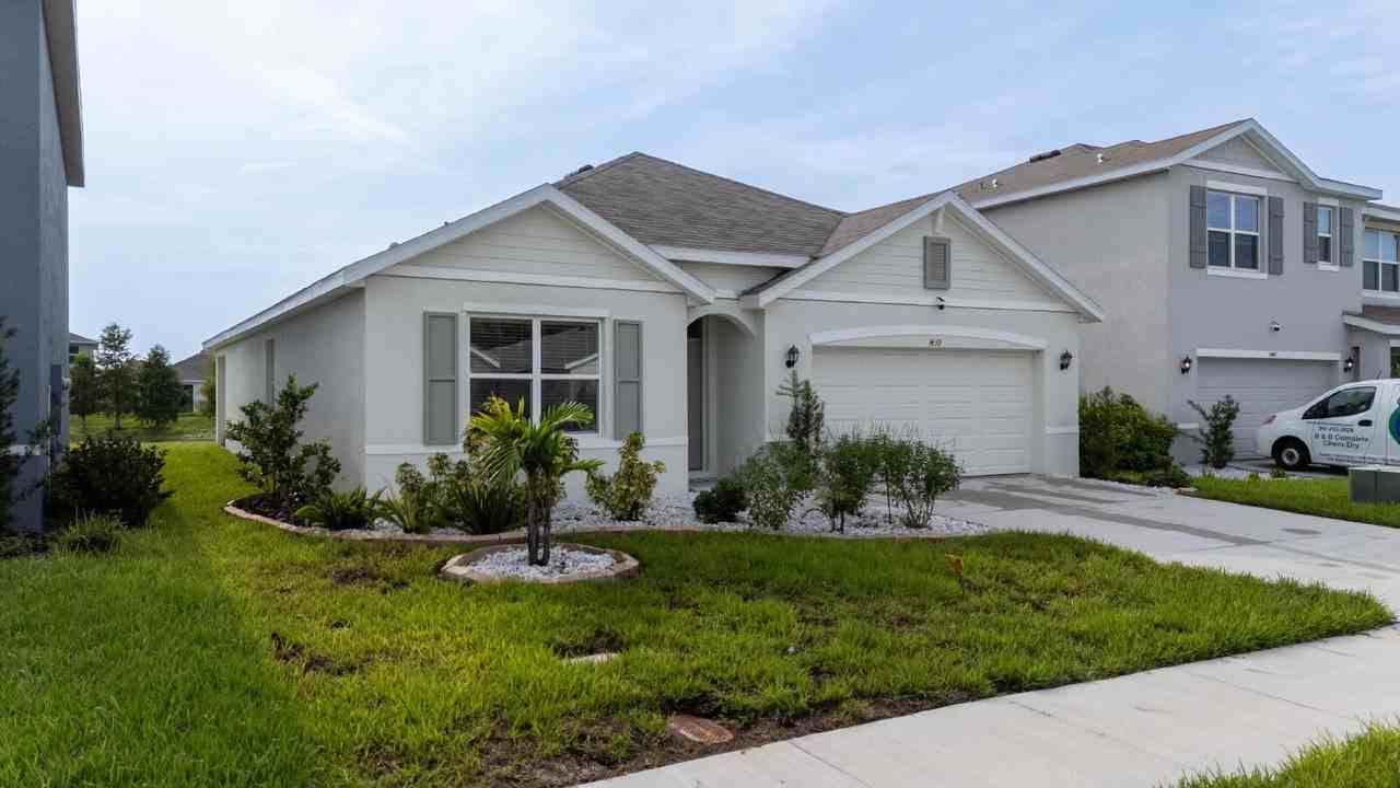 1439 Orchardgrass Cir - Photo 2 of 27