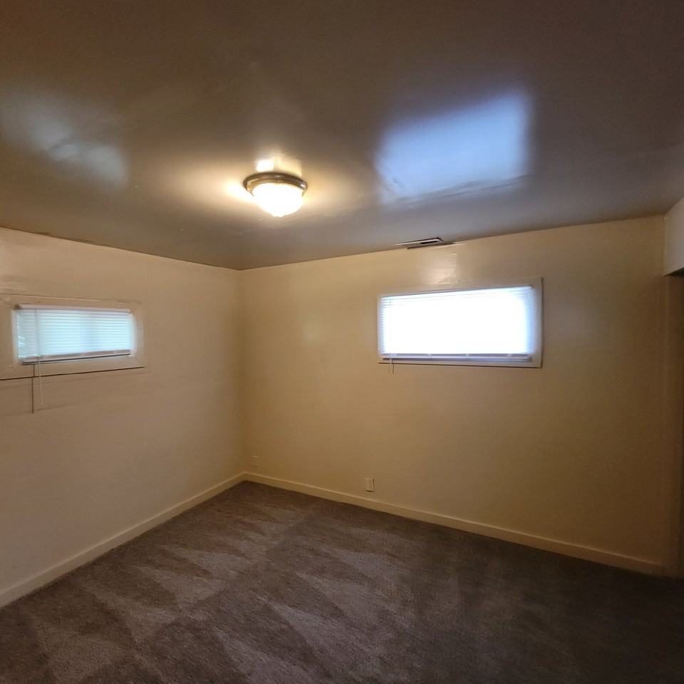 3056 N Olney St - Photo 3 of 7