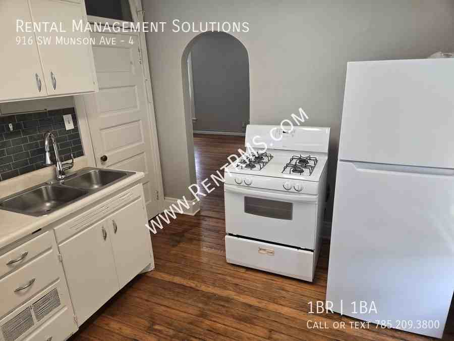 916 Sw Munson Ave #4 - Photo 6 of 12