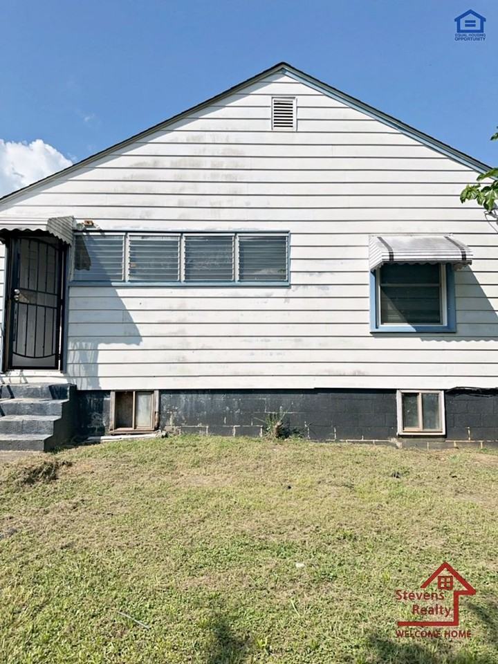 2018 Walker Ave - Photo 4 of 17