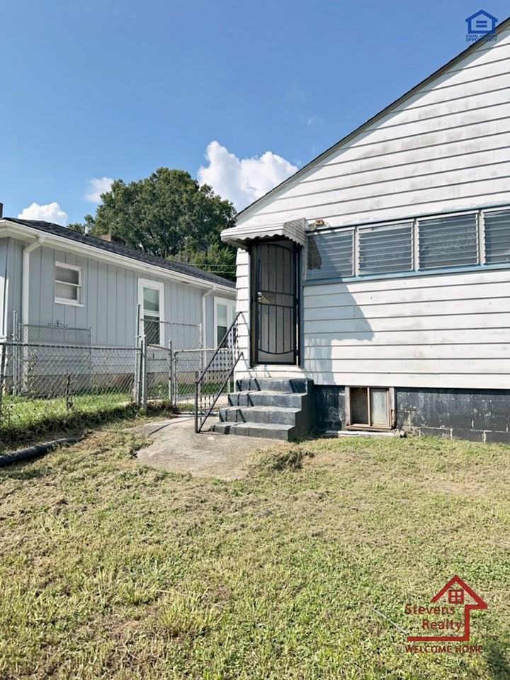 2018 Walker Ave - Photo 5 of 17