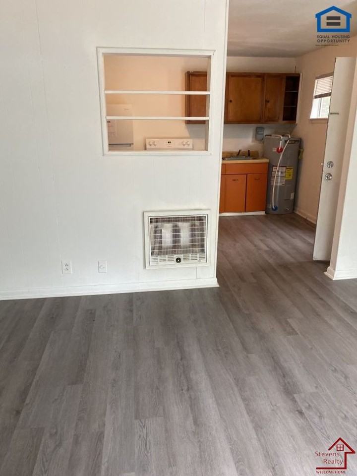 3518 Ohls Ave #B - Photo 7 of 24