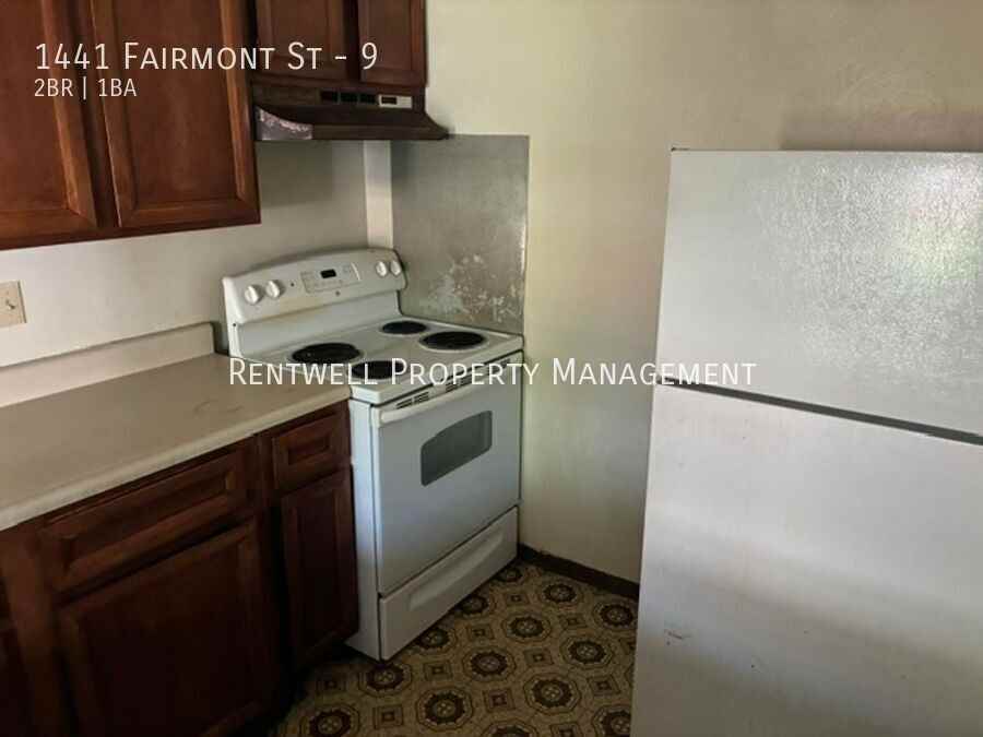 1441 Fairmont St #9 - Photo 3 of 14
