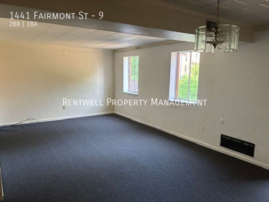 1441 Fairmont St #9 - Photo 5 of 14
