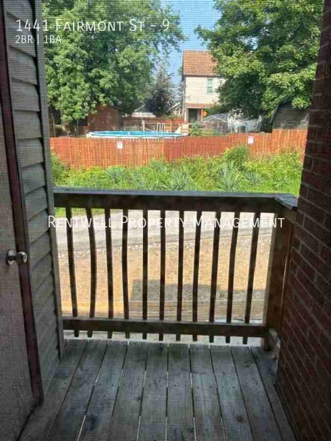 1441 Fairmont St #9 - Photo 6 of 14