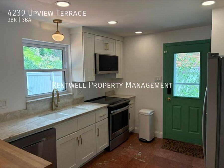 4239 Upview Ter - Photo 7 of 13