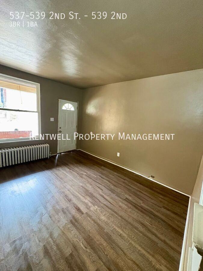 537 2nd St #539-2nd - Photo 5 of 17