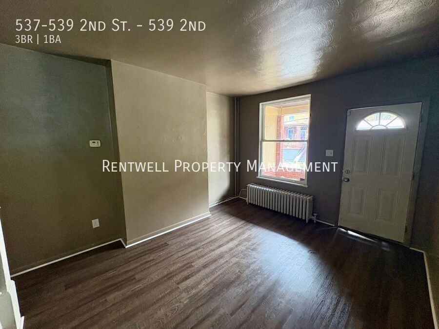 537 2nd St #539-2nd - Photo 6 of 17