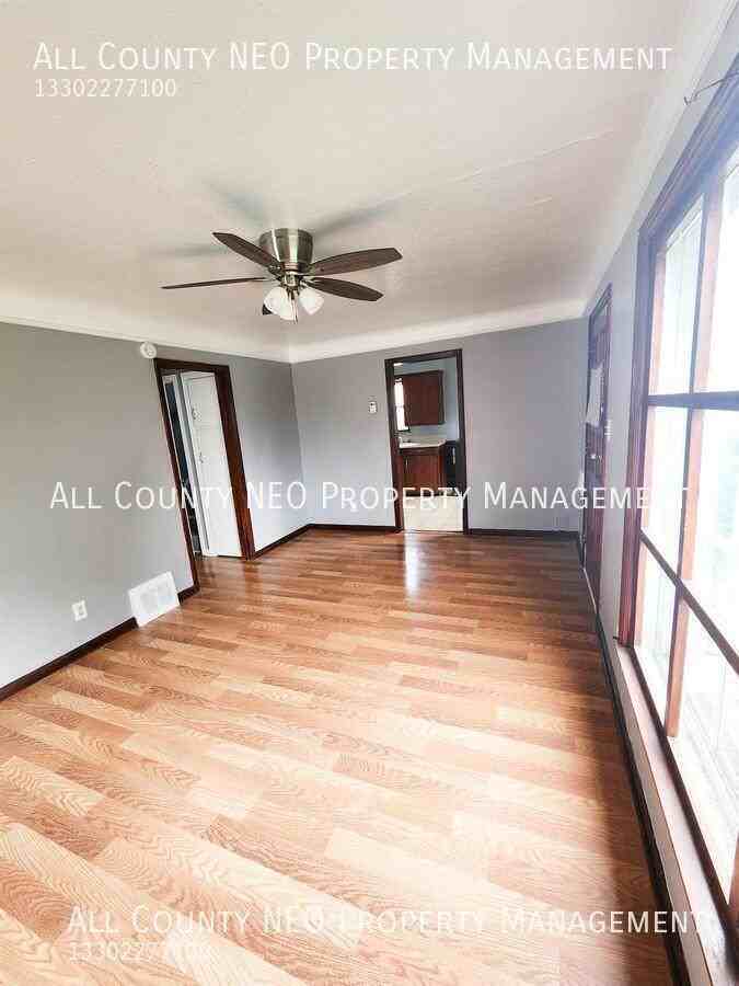 16409 Cloverside Ave - Photo 4 of 19