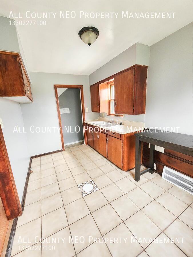 16409 Cloverside Ave - Photo 6 of 19