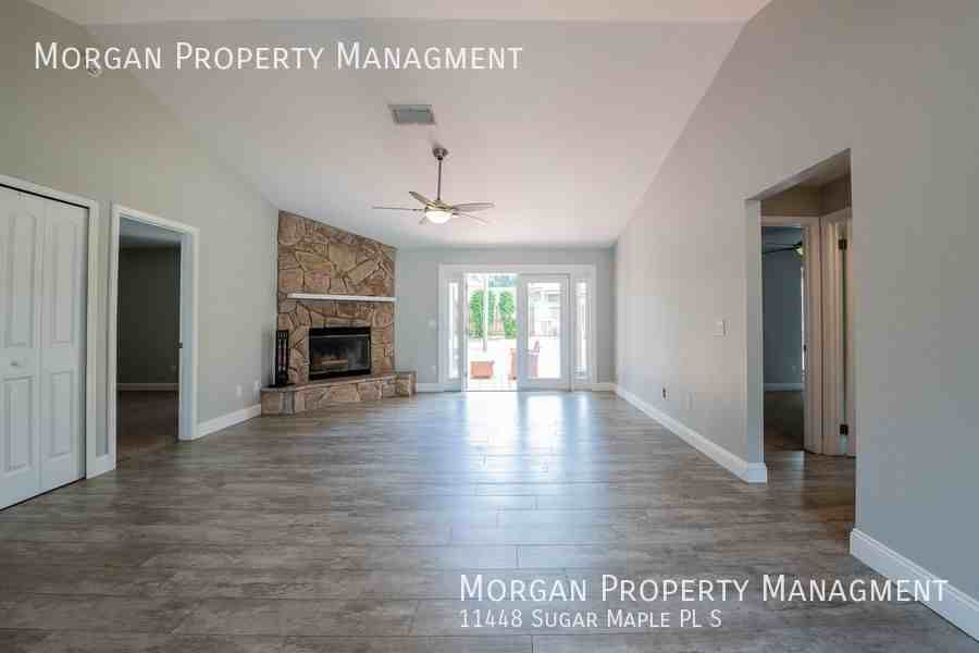 11448 Sugar Maple Pl S - Photo 5 of 34
