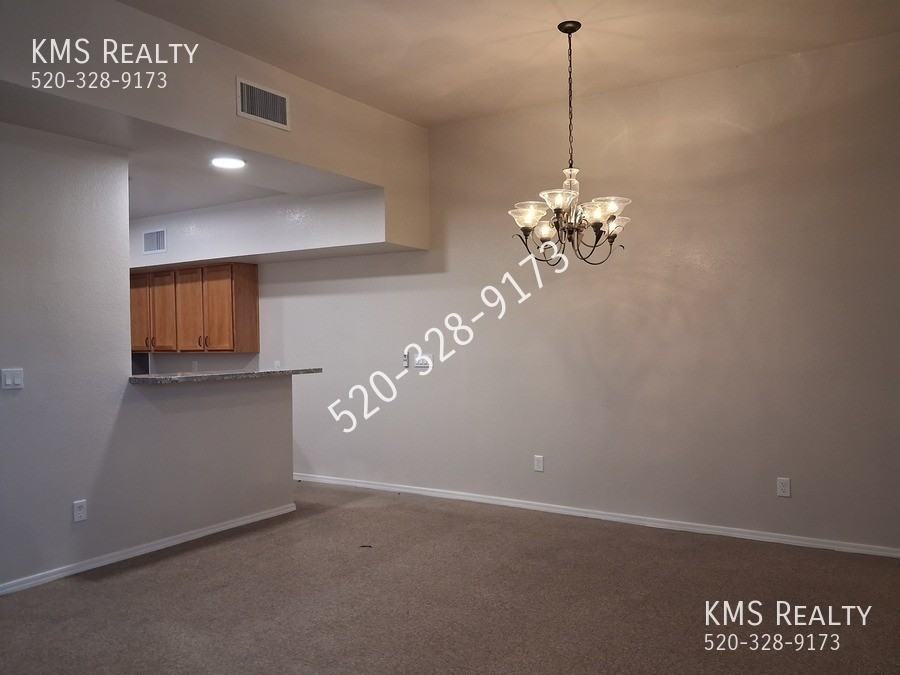 2867 N Tolman Dr - Photo 3 of 24