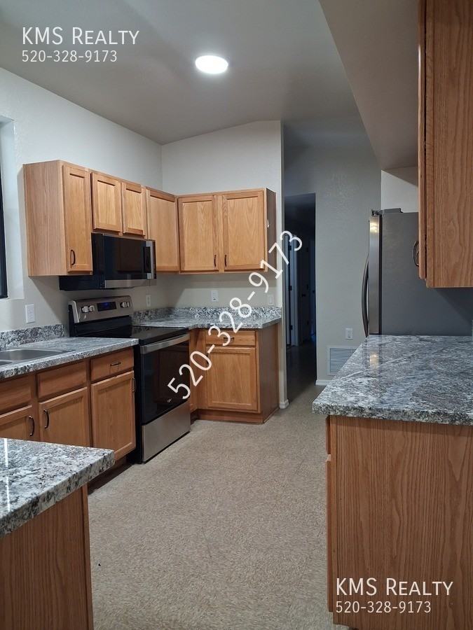 2867 N Tolman Dr - Photo 5 of 24