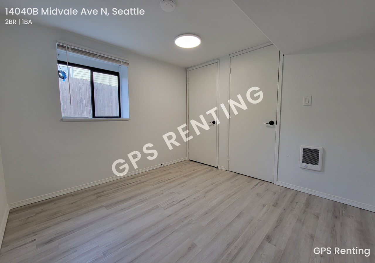 14040B Midvale Ave N #14040B - Photo 7 of 8