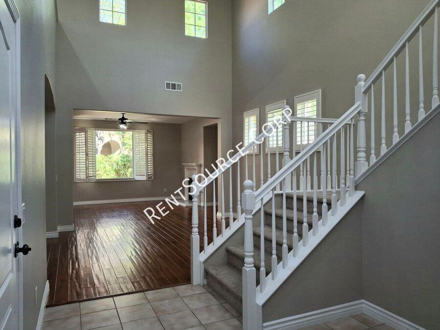 25361 Playa Serena Dr - Photo 2 of 41