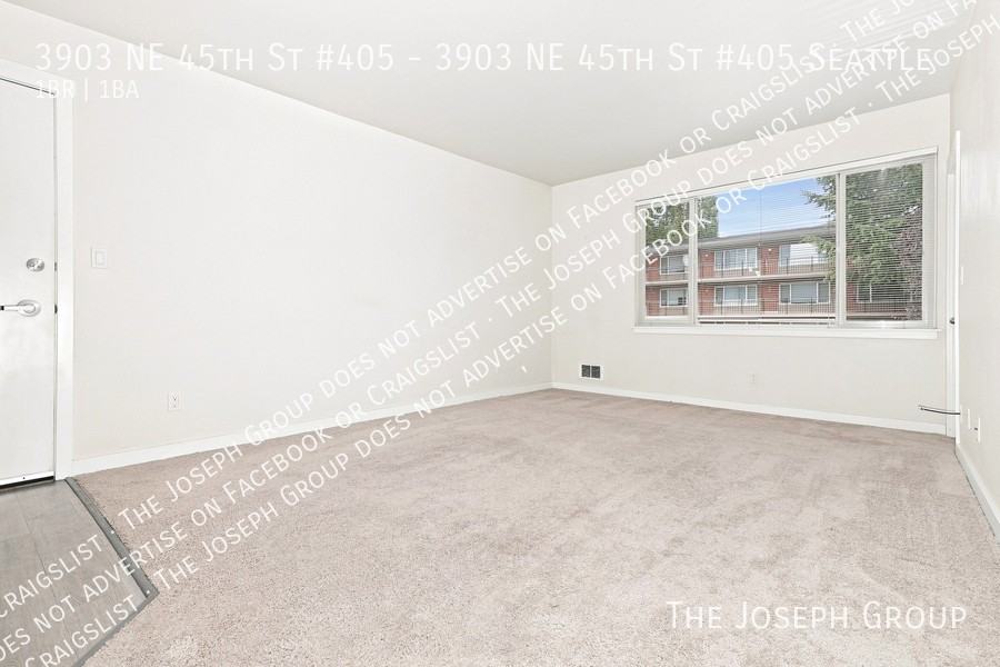 3903 Ne 45th St #405 - Photo 4 of 22