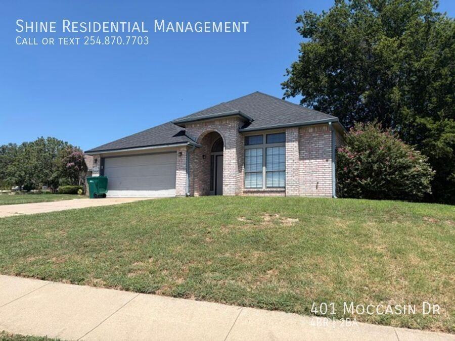 401 Moccasin Dr - Photo 2 of 43