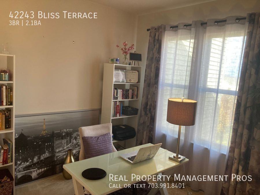 42243 Bliss Ter - Photo 3 of 24