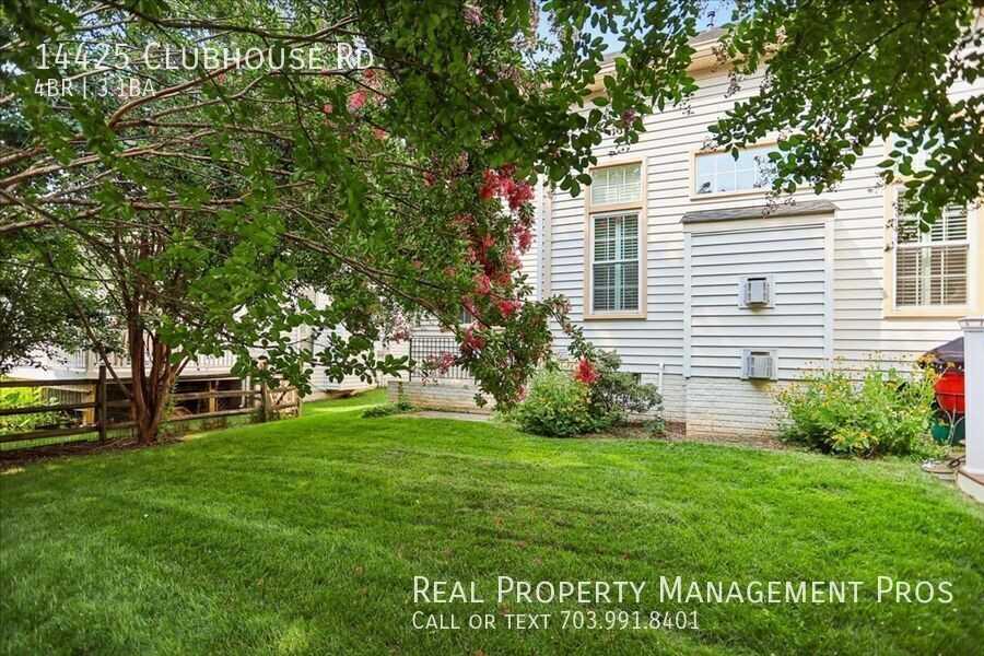 14425 Clubhouse Rd - Photo 4 of 48