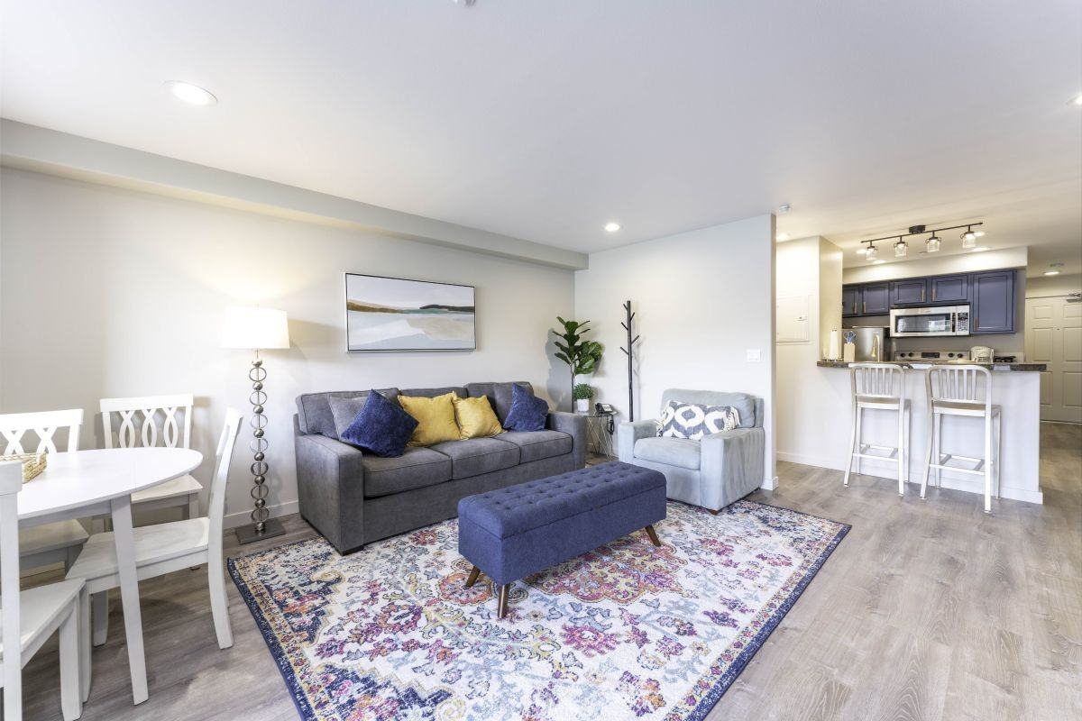 322 W Woodin Ave #1 - Photo 4 of 15