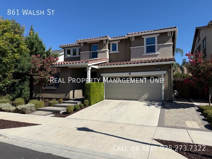 861 Walsh St - Photo 2 of 29